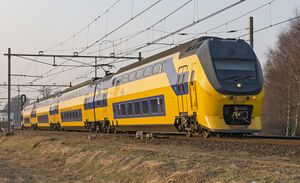 Horst-Sevenum IRM 9585 IC 13553 Venlo (32524093940) (2).jpg