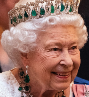 DiaQueen Elizabeth II.png